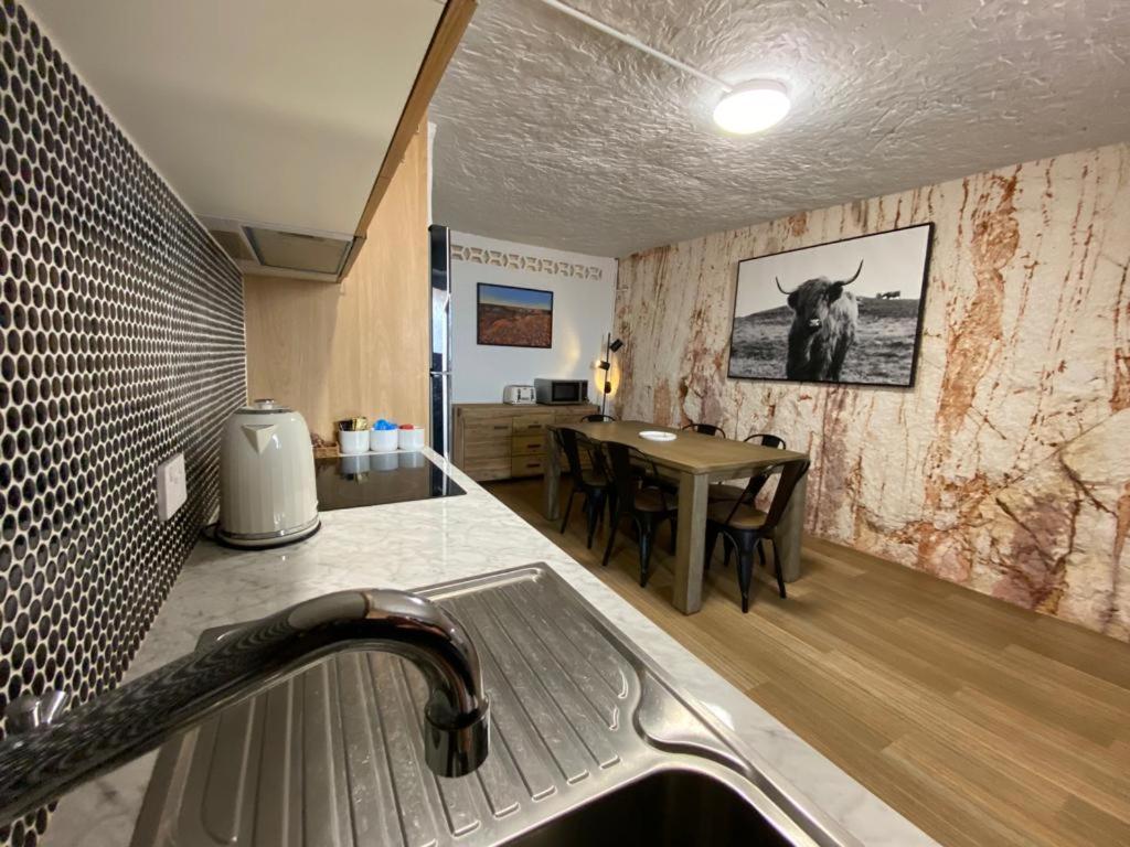 894 Holly Court Apartamento Coober Pedy Exterior foto